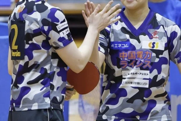 上海申花中超争冠掉队困局之中 斯卢茨基换人再遭质疑风暴